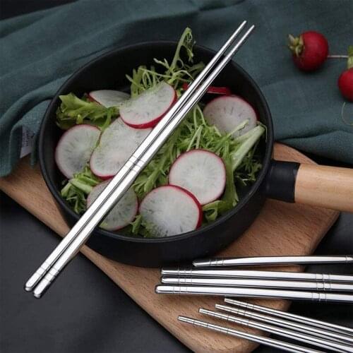 2Pairs Korean Stainless Steel Chopsticks Laser Engraving Patterns Food Sticks Non-slip Reusable Food Sticks Sushi Hashi Baguette
