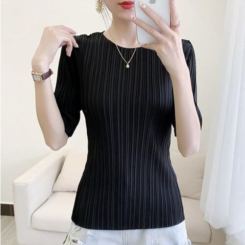 Miyake Pleated woman Thin Five-point Sleeve Top 2021 Summer New Japanese style Fashion casual basic Black Tees