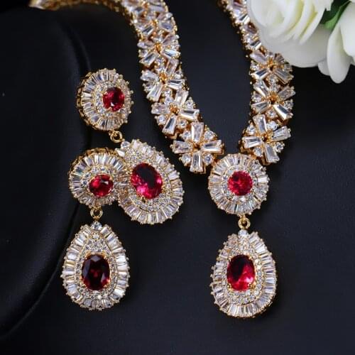 Elegant and luxurious wedding dress set of jewelry, handmade AAA zircon necklace, fashionable and elegant female decorations
