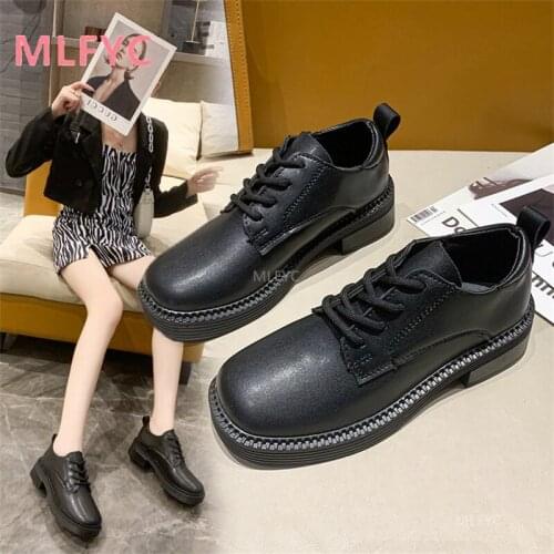 Thick-soled big-toed leather shoes womens autumn 2021 new retro round toe thick heel handsome JK single shoes trend