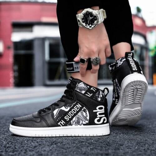 Male Sneakers Men Running Shoes Fashion Paltform Black Sneakers Jogging Training Outdoor Casual Shoes High Quality Leather Boots