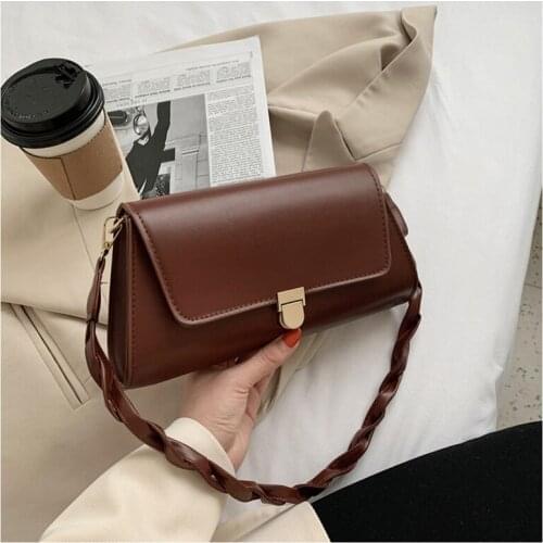 2021 Vintage fashion bags for women simple summer shoulder bag luxury designer baguette small bag with woven shoulder straps