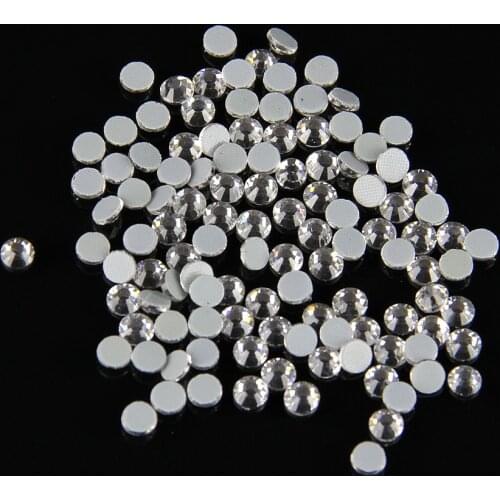 Clear Color SS6 1000 Gross Crystal Glass DMC Machine Cut Hotfix Rhinestones Hot Fix Iron On Rhinestones Garment Sewing Stones