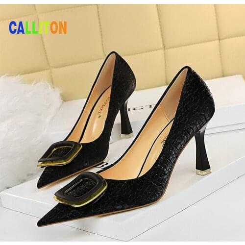 Pumps Stiletto Sandals Classy Classic Fashion Wedding Shoes Square Buckle Sexy Nightclub Banquet Single Shoes Black Womens Shoe
