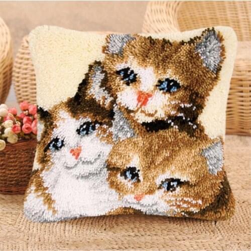DIY Animal Series Latch Hook Rug Kits Dogs 3D Segment Embroidery Pillow Wool Cross Stitch Carpet Embroidery Latch Hook Pillow