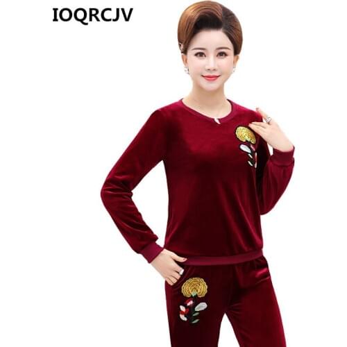 2019 Middle-aged Women Sportswear Suit Autumn Embroidery Gold Velvet Two-piece Sets Plus Size 5XL Sportsing Casual Sets R304