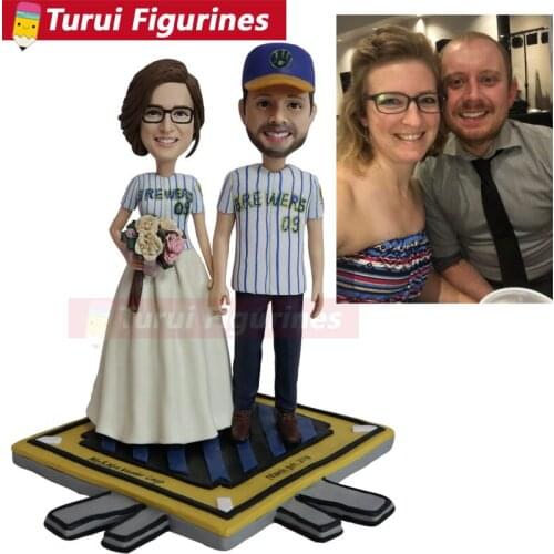 Custom lover couple bobblehead figurines sports baseball team figure with sports jerseys customized costume clay dolls