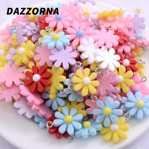18mm 20Pcs/Lot Acrylic Sun Flower Charms Pendants For DIY Decoration Earrings Key Chains Fashion Jewelry Accessories
