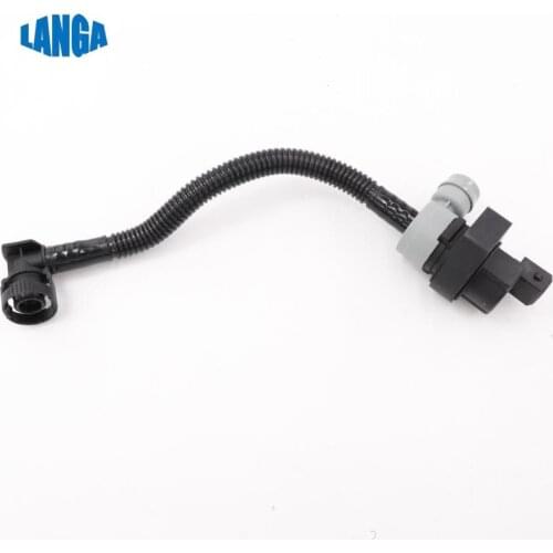 Fuel tank breather valve w/ Breather Line for BMW E83 E85 E86 E89 N52 3.0L N52N OE: 13907618647