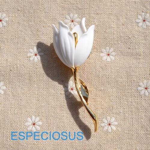 Elegant Jewelry Gold Color Orchid Resin Flower Brooch Ladies Ornaments White Color Breast pin Accessory Women Overcoat Garments