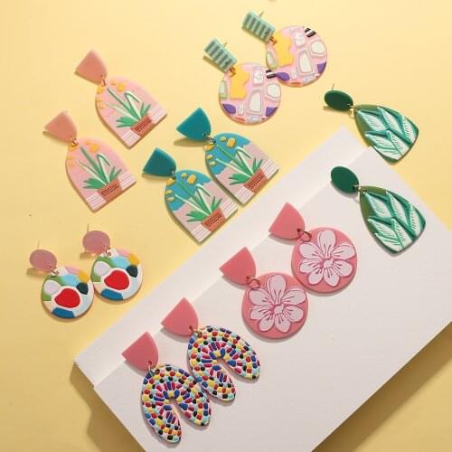 AMORCOME Multi-type Green Pink Hit Color Acrylic Drop Earrings Colorful Graffiti Simulated Polymer Clay Geometric Earrings Gift