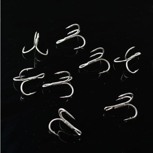 TOMA 10pcs three anchors treble hook blood slot grooved triple hook without feather naked barbed hook pike fishing tackle