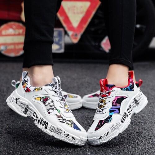 Large size couple platform sneakers women casual fashion shoes graffiti ladies vulcanized shoes men casual shoes lover shoes