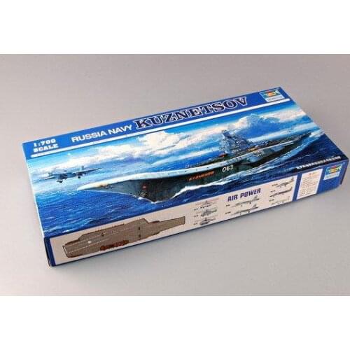 Trumpeter 1/700 05713 Russian Admiral Kuznetsov