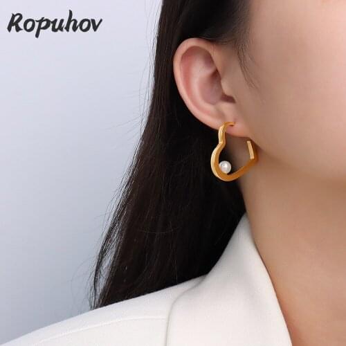 Ropuhov 2021 New 925 Silvery Needle Simple Temperament Fashion Titanium Steel Plating Niche Design Imitation Pearl Love Earrings