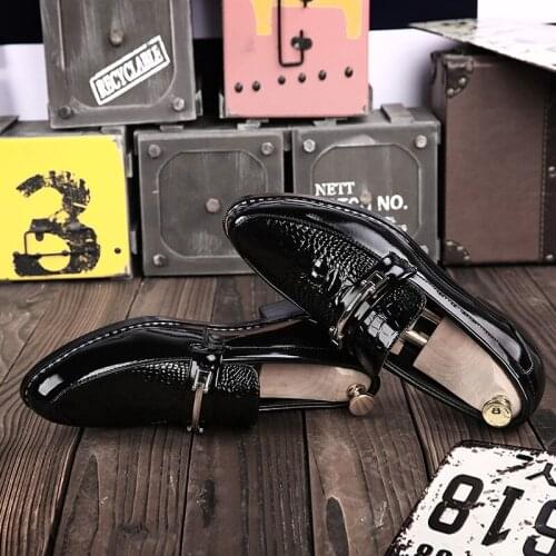 Handmade Leather Shoes Spring Casual Shoes Zapatos Casuales Fashion Men Sneakers Leather Sport Leisure Mens Hot Sale Skin