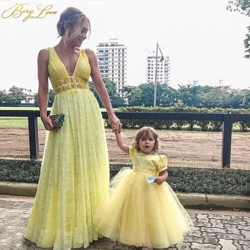 Charming Yellow Evening Dress 2020 Bright Long Evening Gown V neck Lace Elegant Formal A line Hollow Out Waist Prom Dress Cute