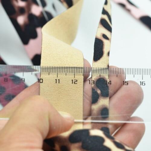 4 Yards Crafts Leopard Velvet Ribbon for Gift Wrap,Hair Ties,Bows,Luggage,Scrapbooks,Decoration,Sewing (0.36 Inch Leopard Print)