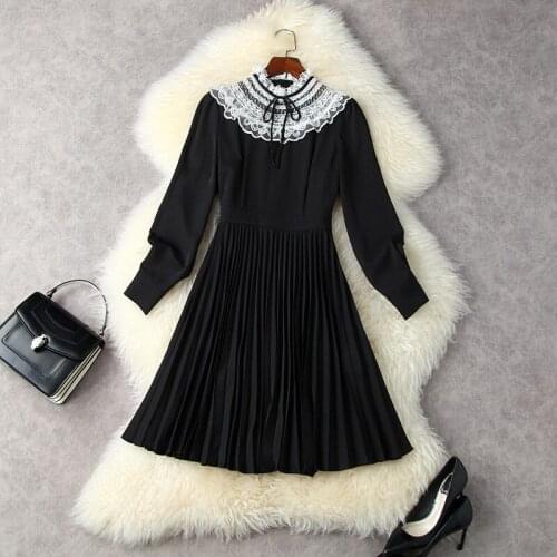 Black Dress Women Autumn 2021 New French Style Lace Stand Collar Patchwork High Waist Long Sleeved Pleated Dress Knee Length