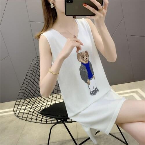 19850 (room 6, row 4, No. 5) real shot of medium and long split bear vest 28