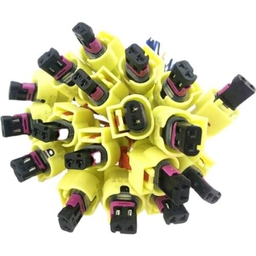 Sinotruk Jiefang J6 Tenneco 1.5 Urea Pump Nozzle Assembly Urea Injection Valve Plug Socket