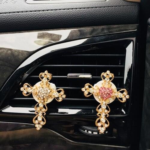 Diamond crystal cross car outlet perfume clip car air freshener balm car interior accessories ornaments female gifts