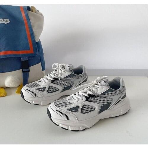 Fashion Men Women Sneakers Breathable Mesh Low Cut Lace-Up Casual Sports Shoes Outdoor Light Unisex Zapatillas Athletic Shoes