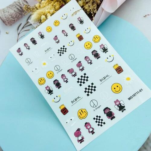 DIY Japanese Style Fashion Hot Selling Nail Stickers Thin Light Traceless Dry Nail Decals New Design Bears Smiles Nail Art Gifts