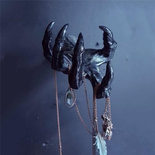 Resin Witchs Hand Statue Sculpture Art Decorative Hook Pendant Hanger Halloween Wall Decor Hanging Living Room Statues