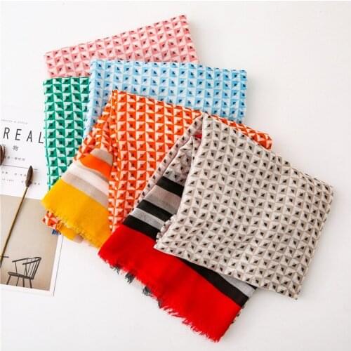 2019 Fashion Cotton Grid Print Fringe Scarves Shawls High Quality Beach Geometry Wrap Scarf Hijab Muffler 5 Color Free Shipping