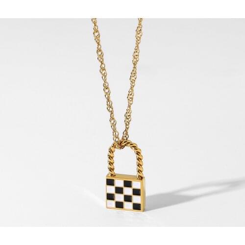 2021 New Arrival 18k Gold Plated Stainless Steel Party Jewelry black and white chess Plaid LOCK pendant necklace set
