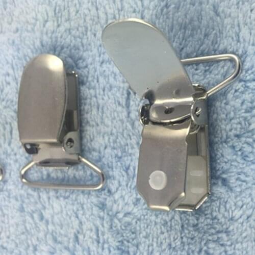 100pcs/lot 20mm Silver Metal Hook Baby Dummy Pacifier Holder Clips Paci Suspender Clip Ribbon Garment Accessories Kids feeding