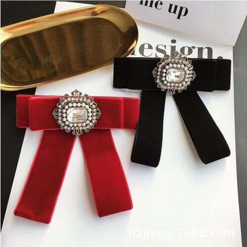 New Woman Brooches Pins Big Velvet Bowknot Shiny Square Rhinestone Corsage Lady Brooch Fashion Jewelry Coat Accessories