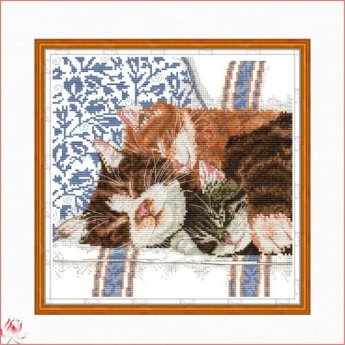 A Lovely Cat Family Pattern Cross Stitch Animal Embroidery Kit 11CT 14CT Count Printed Fabric Needlework Full Set DIY Sewing