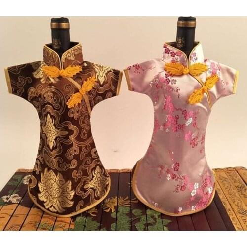 10pcs Luxury Chinese Dress Silk Brocade Wine Bottle Covers Dust Bag 750ml Packaging Pouches Christmas Wedding Table Decor