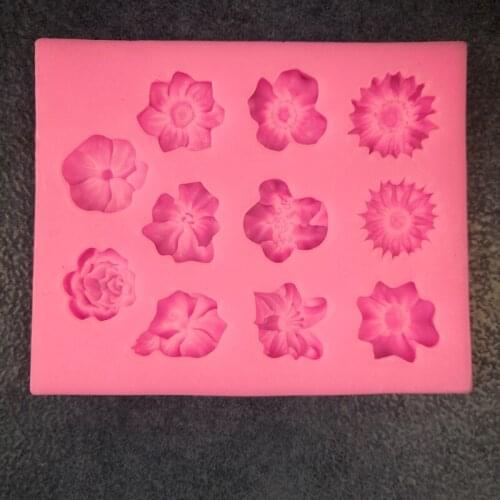 New Manufacturers Direct DIY Soap Mold 11 Flower Mold Cake Fondant Baking Tools Chocolate Mold A1594