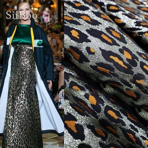 European high quality brocade leopard jacquard fabric for autumn and winter dress Tela de hilo de oro y plata SP5734