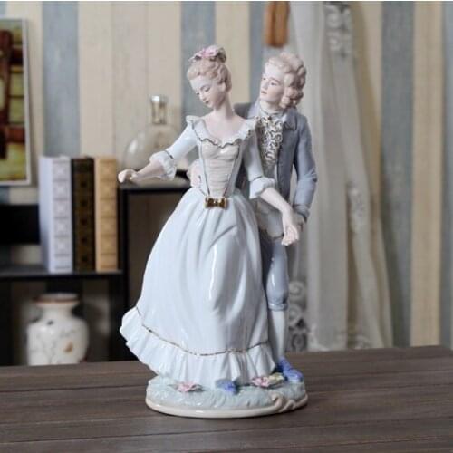 EUROPEAN VINTAGE PORCELAIN LOVERS FIGURINE HANDMADE CERAMICS CHATEAU COUPLE FIGURE STATUE DECOR GIFT CRAFT ADORNMENT FURNISHING