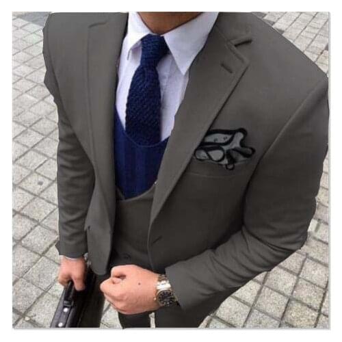 2018 Tailored Smoking Grey Men Suit Groom Wedding Suits Slim Fit 3 Piece Tuxedo Prom Blazer Terno Masculino Jacket+Pant+Vest