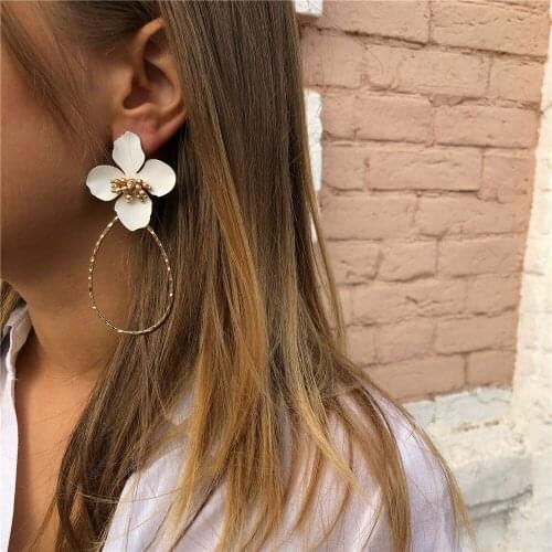 2019 F/W New Arrival Pretty Gold Color Platin Red and White Floral Drop Earrings For Women New Year Party Wearing