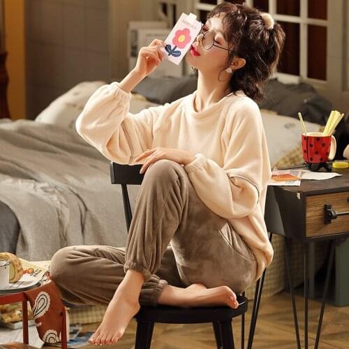 Womens Pajamas Autumn Winter Warm Sleepwear Coral Women Pyjamas Suit Thick Thicken Wets Woman 2 Pieces Round Neck Home Clothes