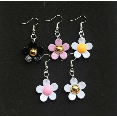 1 pair 23mm resin daisy drop earrings for women girls elegant Adorable fashion jewelry Earrings