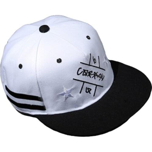 2020 New spring fashion letter embroidery couple baseball cap hip-hop hat men and women outdoor sport leisure shade simple hat