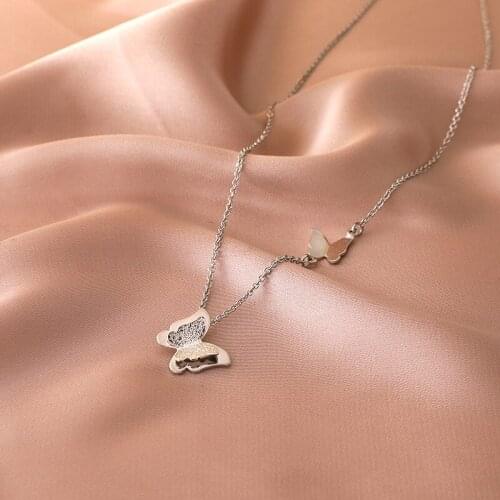 Bohemian Fashion Necklace Stereo Butterfly Clavicle Necklace Temperament Joker Woman Wedding Jewelry Accessories