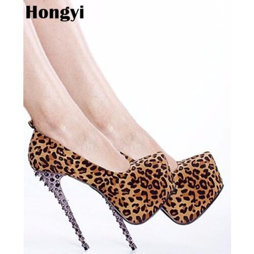 Hongyi sexy women high heels dress shoes sweetly fashion Spikes Buckle thin high heeled women platform shoes pumps