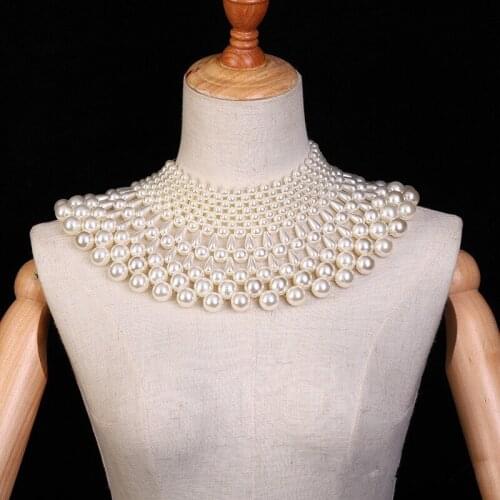 Fashion Sweet Pearl Shoulder Chain Handmade Beaded Necklace Womens Wedding Dress Jewelry Hollow Fan Shape Design Choker