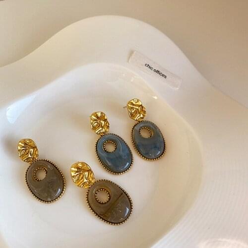 Korean Style Resin Earrings for Women Minimalist Gold Irregular Metal Hollow Geometric Drop Earrings Statement Party Jewelry