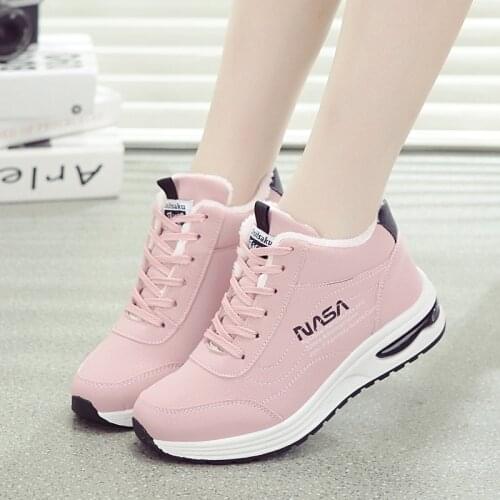 Woman Winter Ankle Vulcanized Shoes Warm Thick Plush Suede Snow Boots Female PU Leather Outdoor Sneaker Fur Shoes Women 35-40