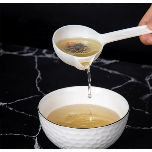 Oil Separator Spoon Creative Plastic Oil Filter Spoon Oil Soup Separator Cooking Colander Plastic Ladle Dinner Tableware