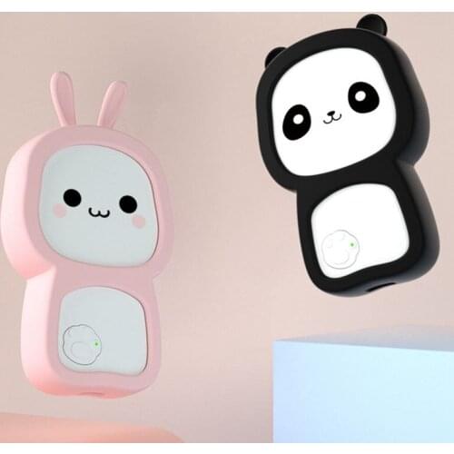 Hanging Neck Air Purifier Personal Wearable Mini Portable Negative Ion Air Purifier with 600 MAh Battery